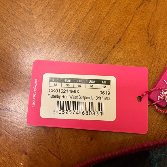 Curvy Kate flutterby suspender brief - Picture 2 of 2